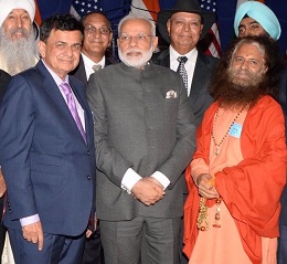 PUJYA SWAMIJI & IMPORTANT LEADERS
